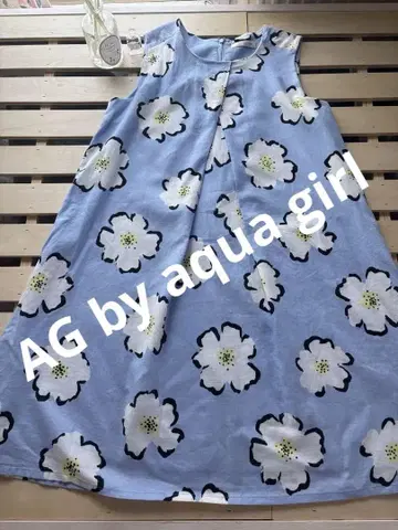 AG by aquagirl 스카이블루 꽃무늬 플레어 스커트