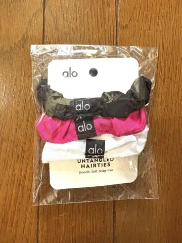 새상품 alo yoga 애로우 요가 머리끈 미니 스크런치 3세트