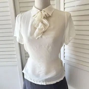 택 포함 랄프 로렌 럭비 실크 프릴 시어 블라우스 화이트