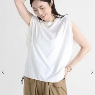 야마다야 택 포함 새상품 MEDOC 사이드 드로스트 슬리브리스 상의