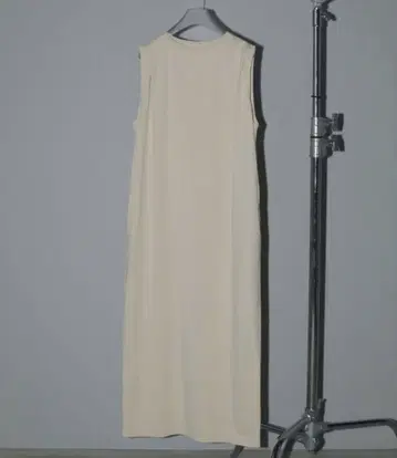 미사용 새상품 anuke Sleeveless Tuck Onepiece