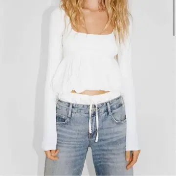 ZARA 화이트 벌룬 긴팔 상의