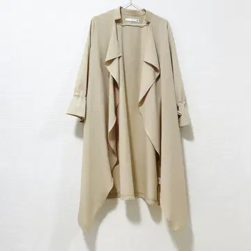 Bou Jeloud 베이지 트렌치코트