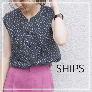 새상품급 SHIPS DEVAUX 블라우스 네이비 코튼 리프 무늬