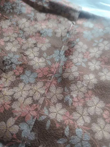 사쿠라 꽃무늬 호몬기, 시츠케 포함