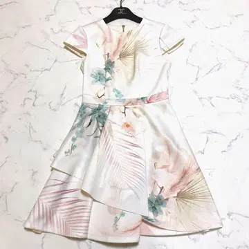 TED BAKER 테드 베이커 꽃무늬 드레스 원피스 화이트