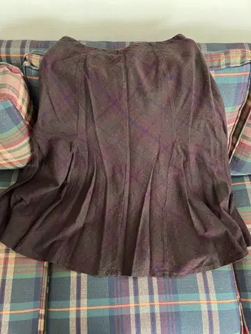 Laura Ashley 로라 애슐리 체크 무늬 플리츠 스커트