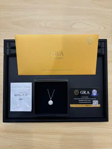 GRA 모이사나이트 꽃 모양 펜던트 925 실버 목걸이