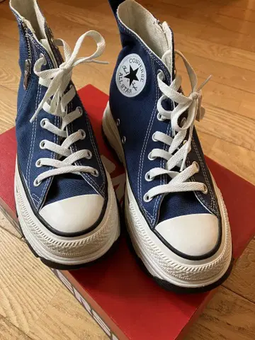 CONVERSE 네이비 하이컷 스니커즈