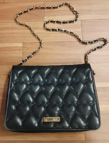 [ 가격 인하 ] MOSCHINO 블랙 숄더백