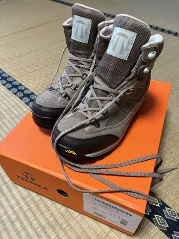 TECNICA 등산화 브라운 GORE-TEX
