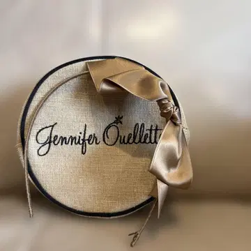 Jennifer Ouellette 리본 포함 헤어 액세서리