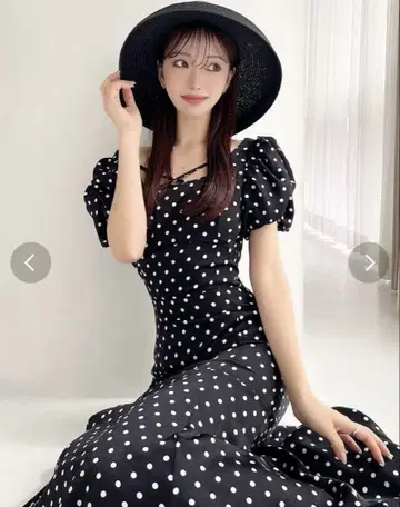 RESEXXY 버블 슬리브 머메이드 원피스