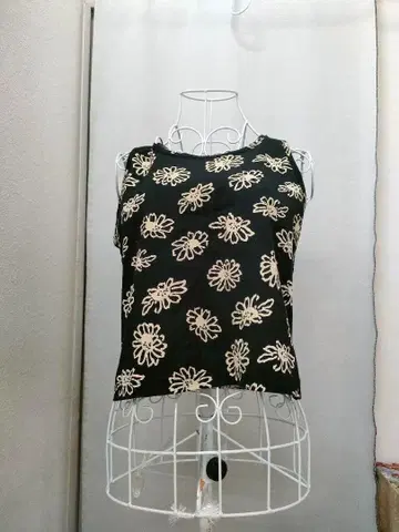 소니아 리키엘 블랙 레트로 구제 의류 크롭 탑