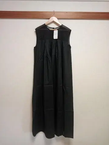 Spick and Span 시어 요크 절개 원피스