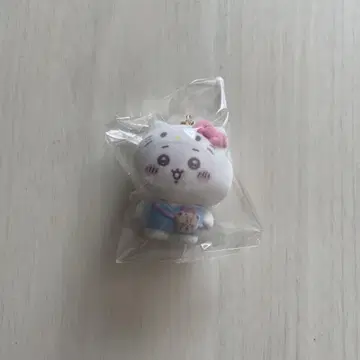 치이카와 산리오 시크릿 플로키 마스코트 참 키티