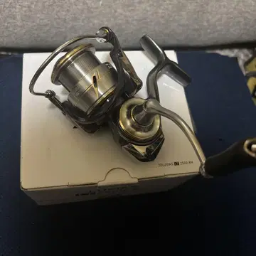 다이와 20 루비아스 LT2500-XH DAIWA