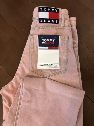 TOMMY JEANS MOM JEAN 핑크 27/30