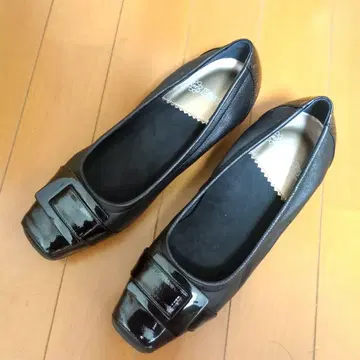 Beau Fort 뷰포트 펌프스