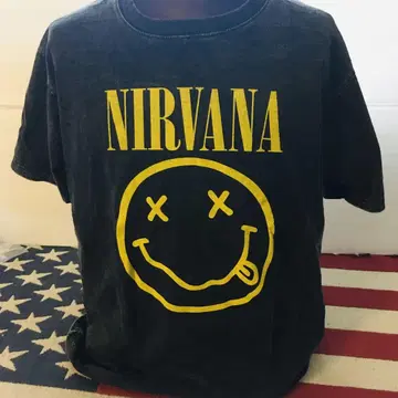 닐바나 Nirvana 스마일 L 밴딩 티셔츠 락 티셔츠