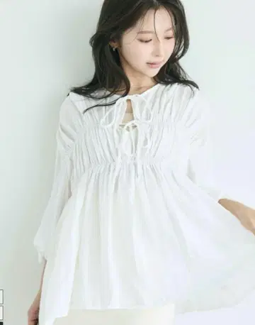 베이스먼트 블라우스