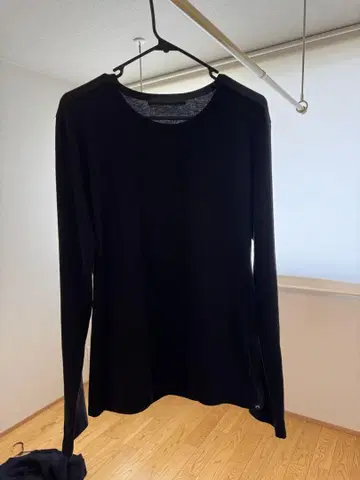 로어 롱 T