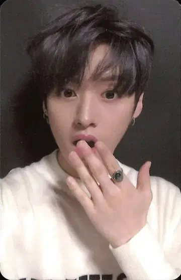 StrayKids YELLOW WOOD LeeKnow 트레이딩 카드 셀카