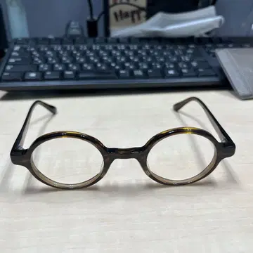 effector 안경