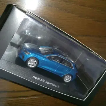 아우디 Audi A3 Sportback 1:43 스케일