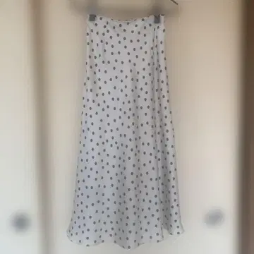 투모로우랜드 Ballsey 물방울 패턴 플레어 롱 스커트