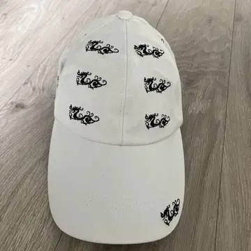 댄스 위드 드래곤 미니 드래곤 캡 골프 모자 CAP 화이트