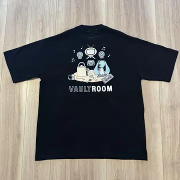 볼트룸 VAULTROOM 하츠네 미쿠 티셔츠 사이즈 L