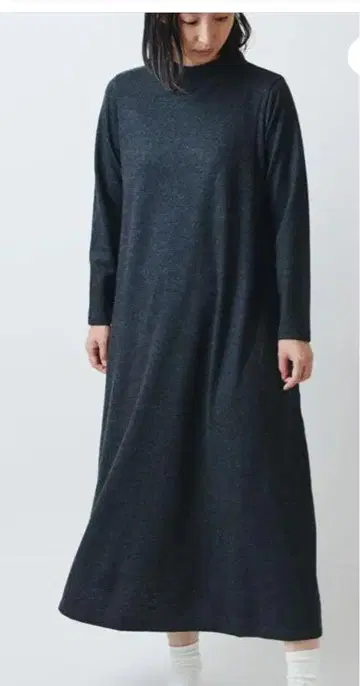 HAND ROOM WOMENS 울 저리 보틀넥 원피스