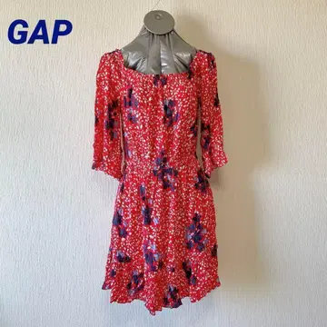 GAP 빨간색 꽃무늬 오픈 숄더 5부 소매 원피스
