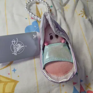 영 오이스터 키체인 원더랜드의 앨리스 디즈니