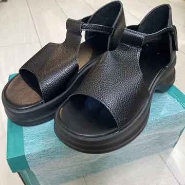 오픈토 웨지솔 샌들 블랙 23cm
