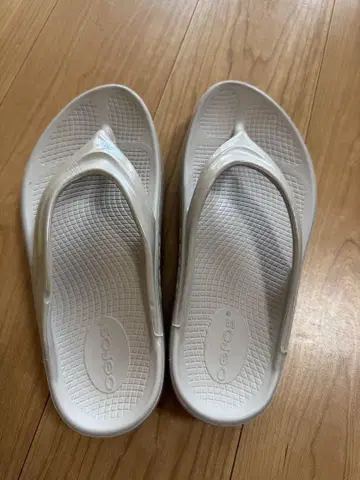 OOFOS OOmega 25cm 리커버리 샌들