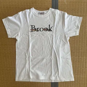 Brook 티셔츠