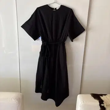 HYKE hyke 하이크 비대칭 원피스 블랙
