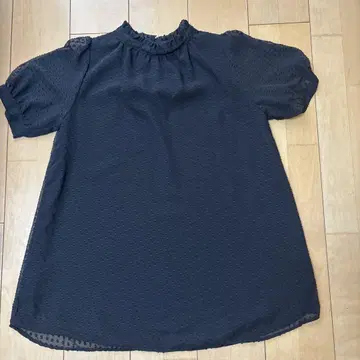 쉽스 반팔 블라우스 블랙