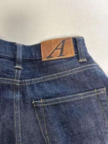ANATOMICA 다크 블루 스트레이트 데님