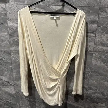 Max Mara 아이보리 V넥 티셔츠 S