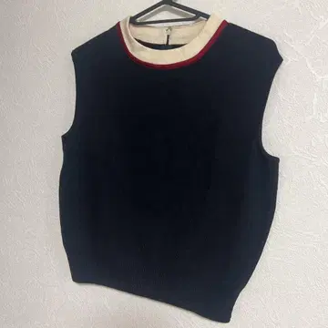 ST.JOHN 세인트 존 슬리브리스 니트 블랙 S