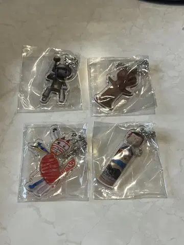 아라이 료지 newborn 가챠가챠 아크릴 참 4종 세트