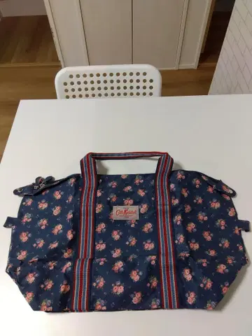 Cath Kidston 꽃무늬 보스턴 백과 파우치 세트