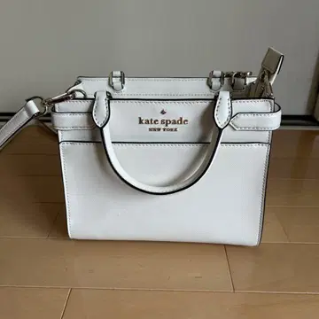 kate spade 화이트 숄더백