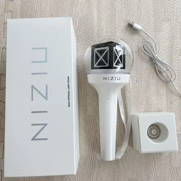 NIZIU 공식 라이트 스틱 펜라이트