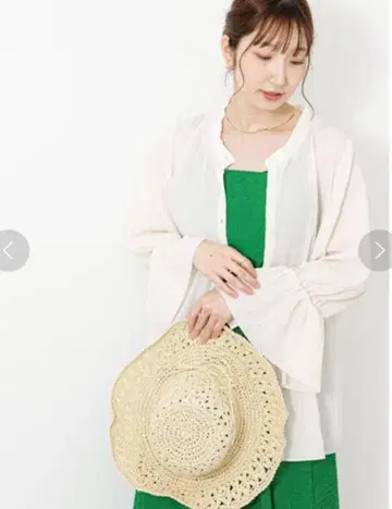 프릴 소매 스트라이프 셔츠 아이보리