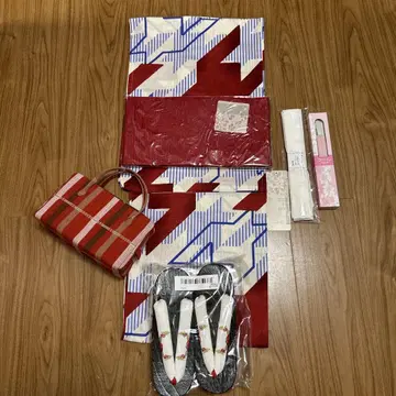 여성용 유카타, 일본 나막신, 오비, 백 세트, 코린 벨트, 허리끈 포함
