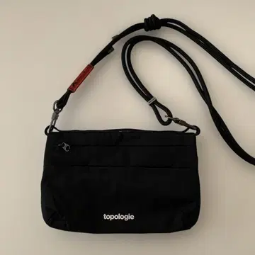 Topologie Phone Sacoche 90 스트랩 포함 블랙 블랙